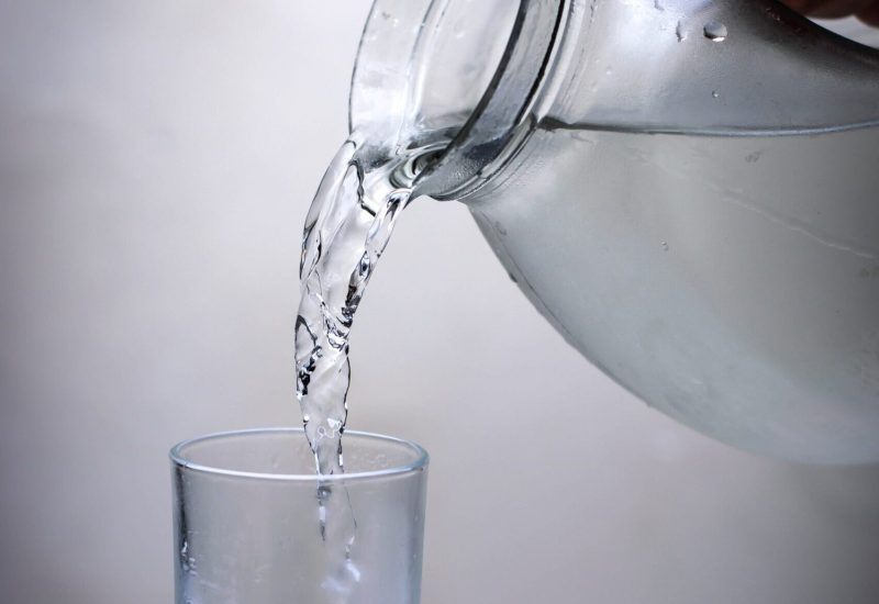 8 Benefits of Drinking Water Every day